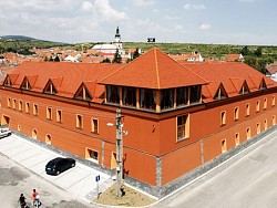 Hotel MAJOLIKA - Malé Karpaty - Modra  | 123ubytovanie.sk